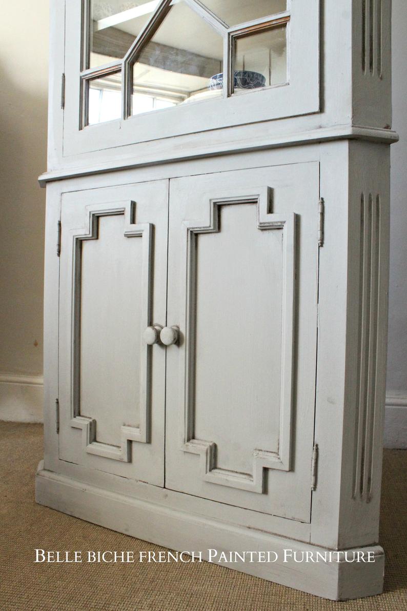 Pine Corner Cabinet in Gustavian Grey