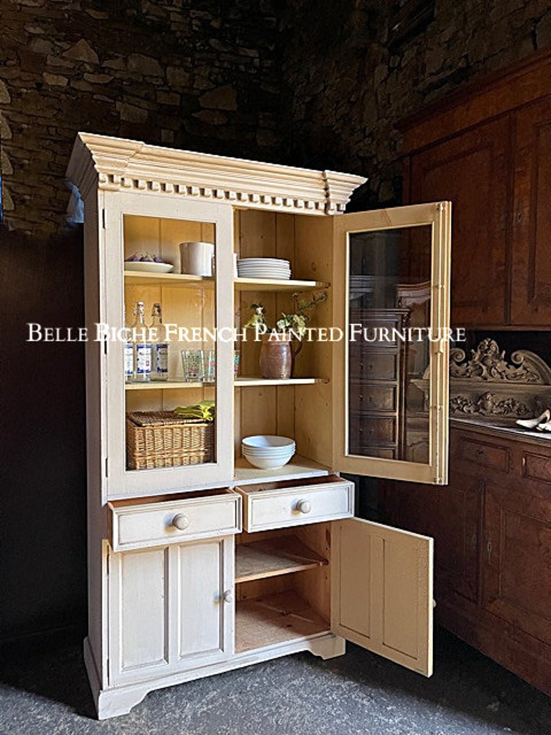 Provincial Style Continental Glazed Vitrine