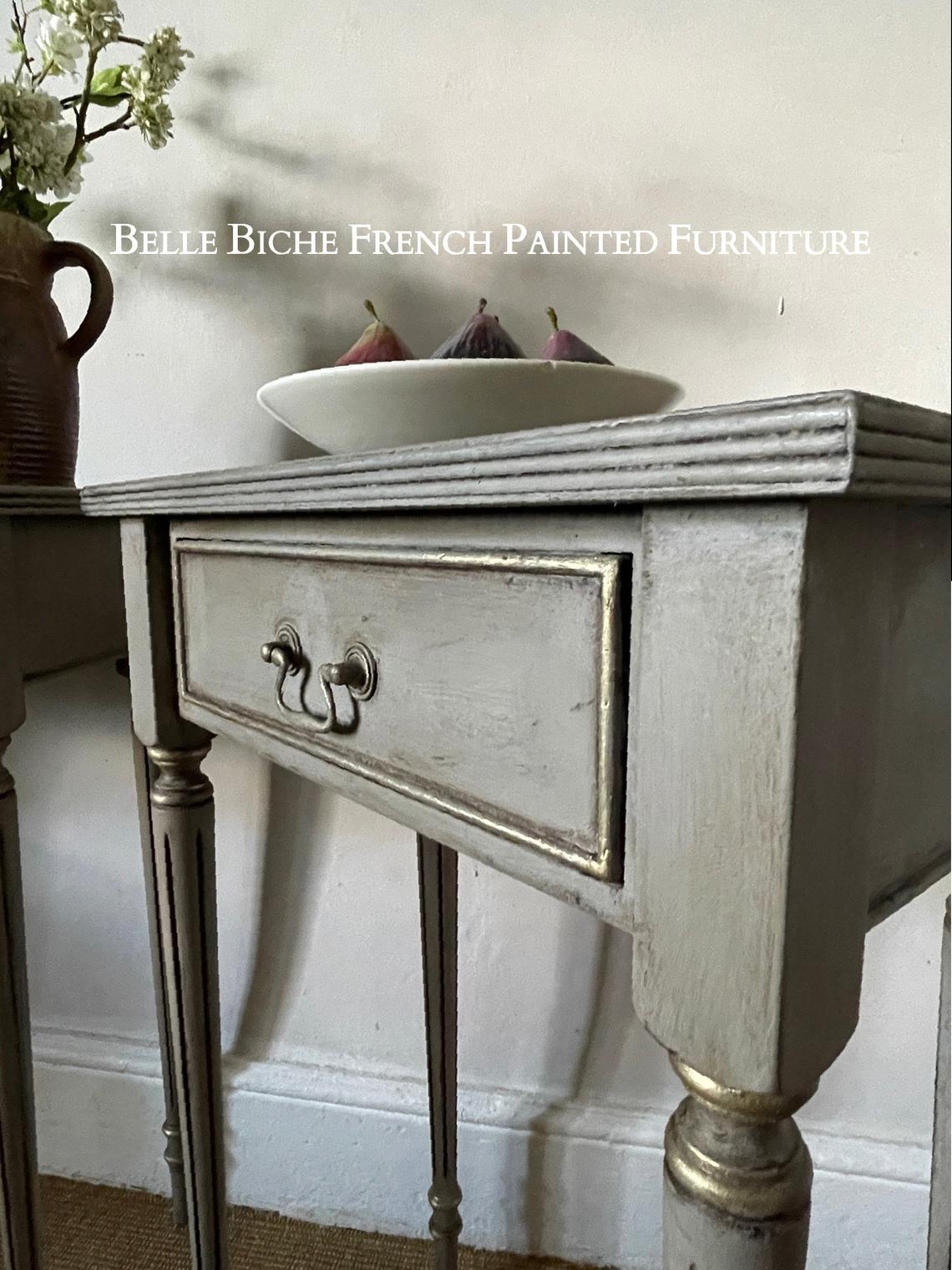 Beautiful Set of 2 George III Style Side Tables