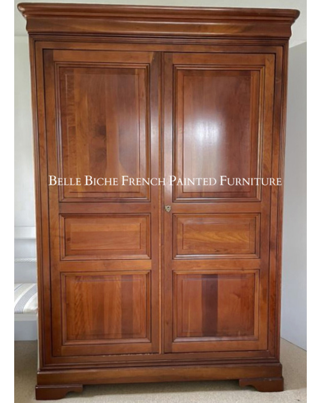 French knock down Armoire