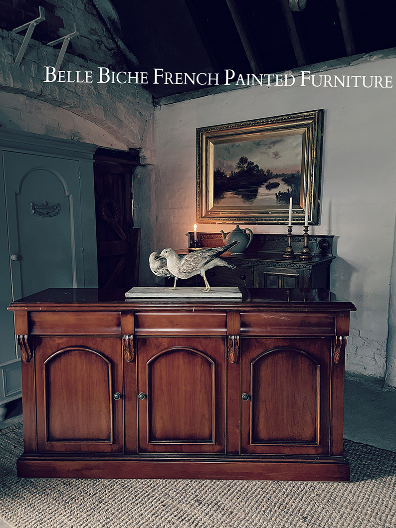 Spacious Colonial Style 3-Door Mahogany Sideboard Server