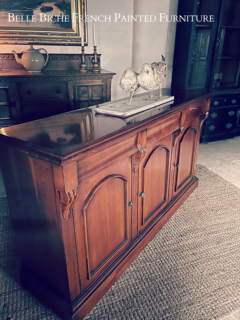 Spacious Colonial Style 3-Door Mahogany Sideboard Server
