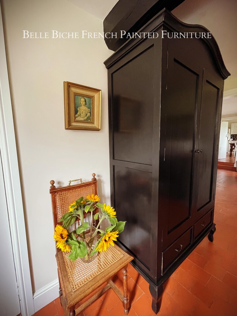 Bonnet Top Armoire