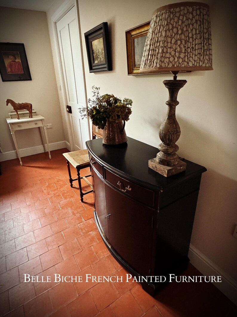 2-Door Bow Fronted Sideboard