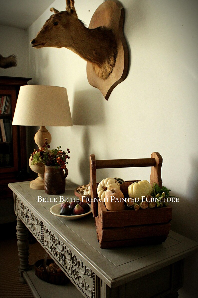 2-Door Bow Fronted Sideboard