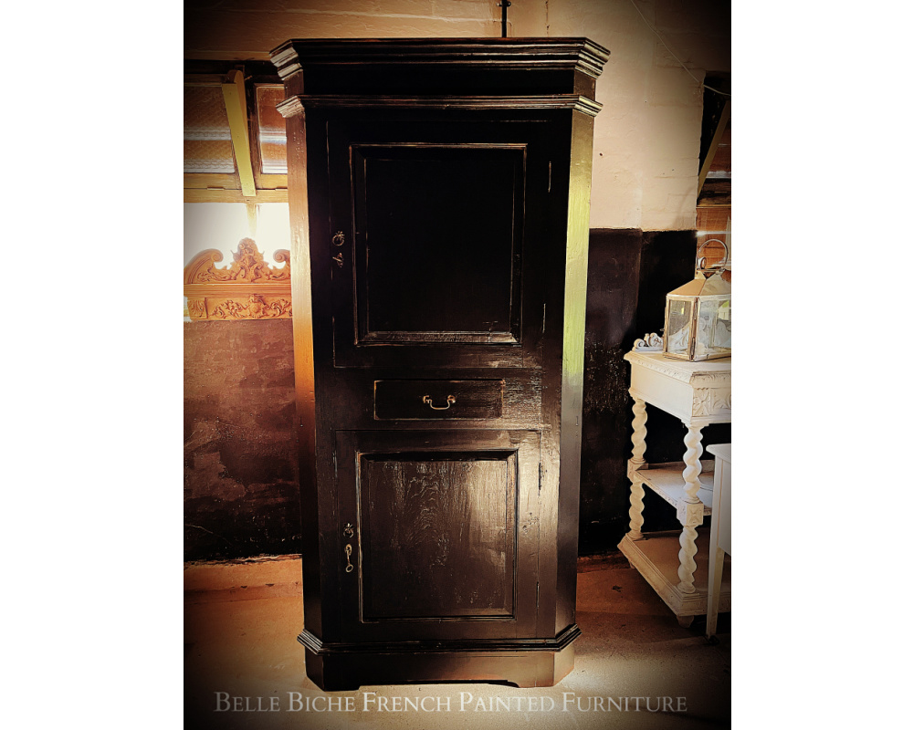 Noir Corner Cabinet