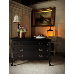 Parisian Noir 3-Drawer Chest Commode