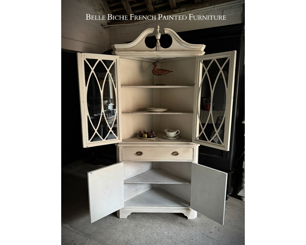 Elegant Georgian Style Reproduction Glazed Corner Cabinet