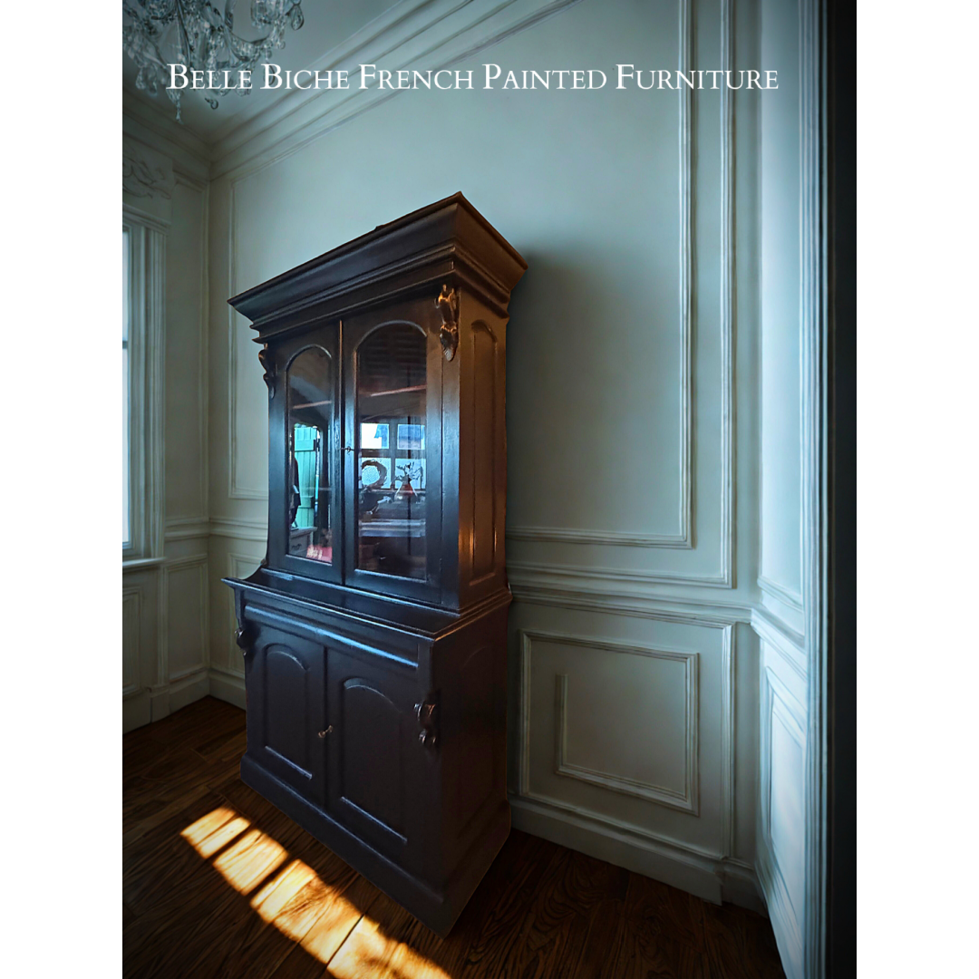 Glazed Dresser Display, in Noir