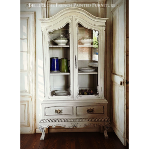 Elegant Gustavian Style Bonnet Top Vitrine